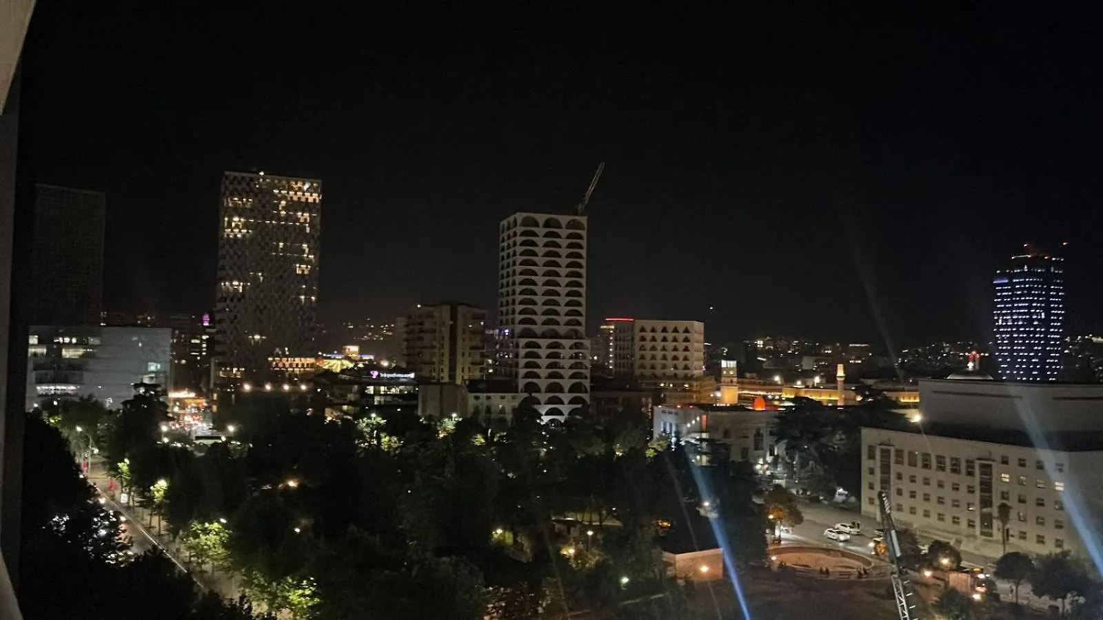 Free Parking Skanderbeg Square - Spacious Central Apartment Tirana