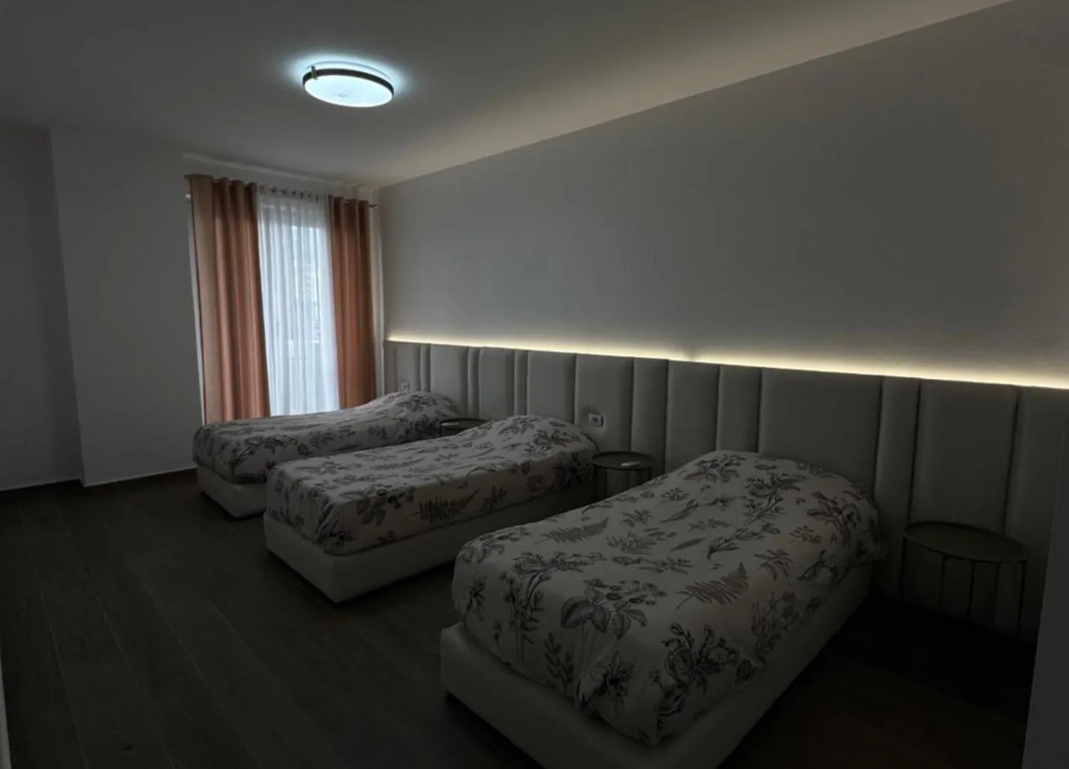 Free Parking Skanderbeg Square - Spacious Central Apartment Tirana