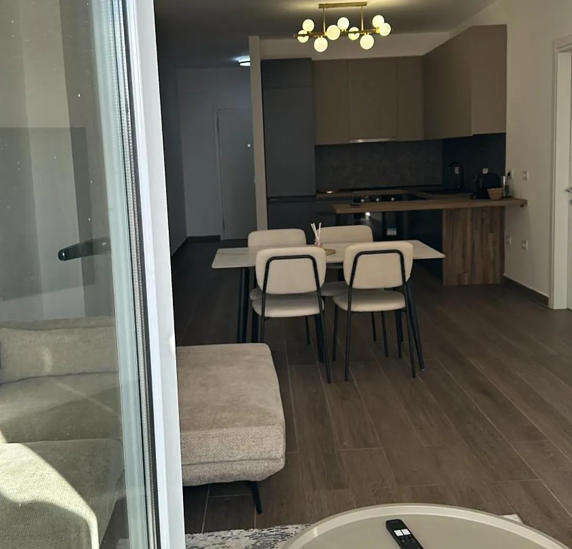Free Parking Skanderbeg Square - Spacious Central Apartment Tirana 0*,